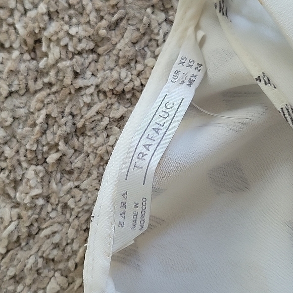 Trafaluc by Zara Triangle Arrow Print Short Romper - Picture 7 of 11